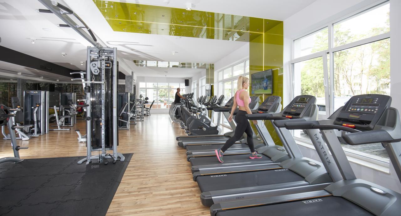 Grand Lubicz Uzdrowisko Ustka Hotel Exterior foto A gym in Germany