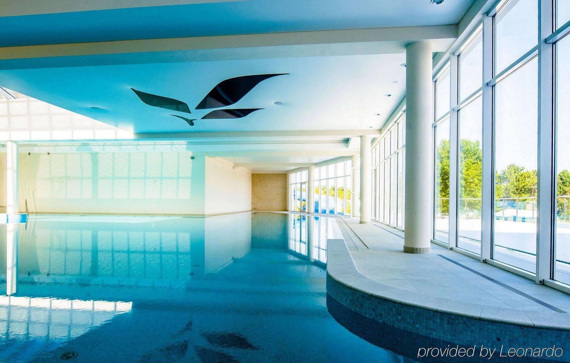 Grand Lubicz Uzdrowisko Ustka Hotel Exterior foto The interior of the pool
