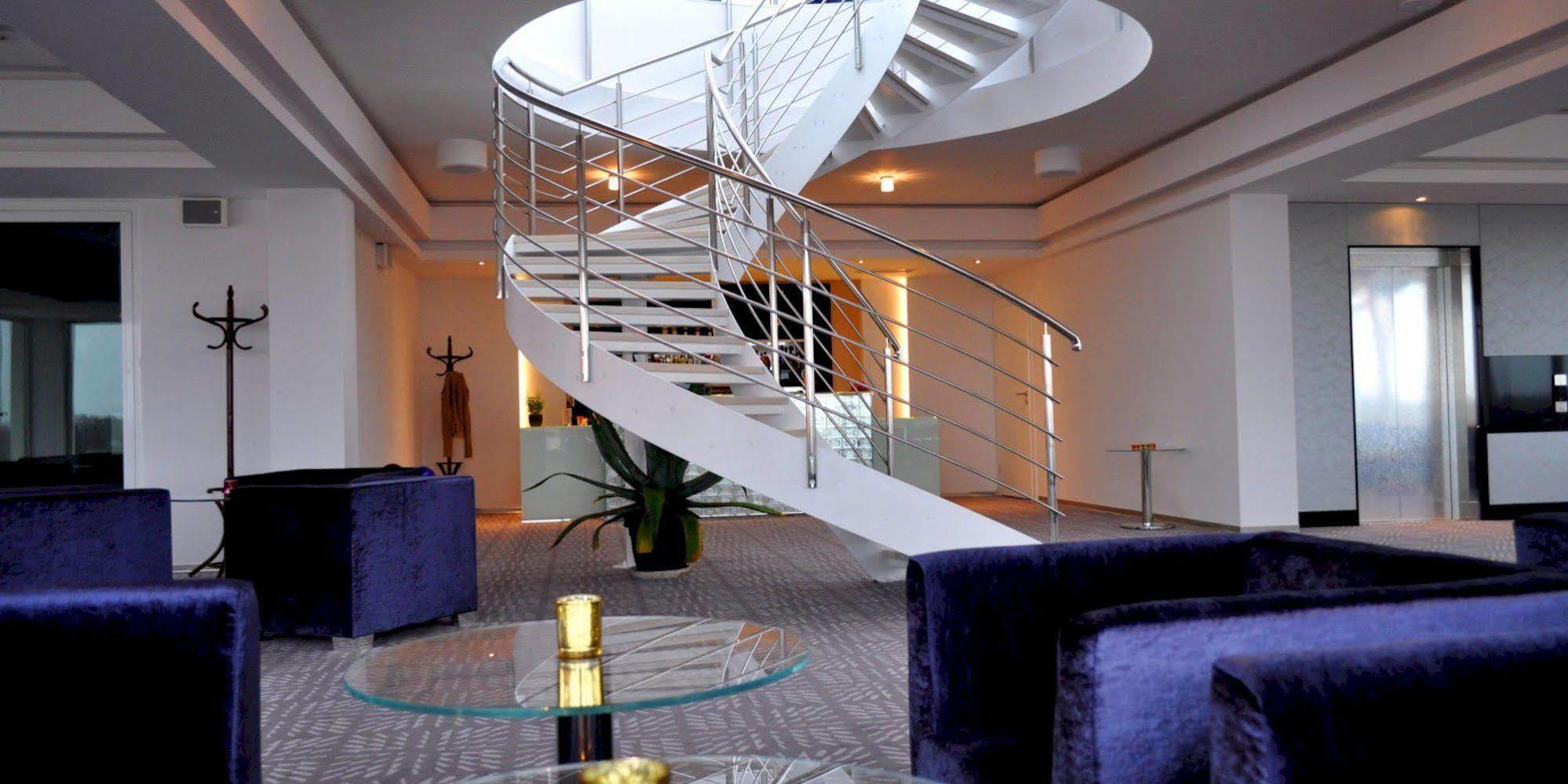 Grand Lubicz Uzdrowisko Ustka Hotel Exterior foto The interior of the hotel