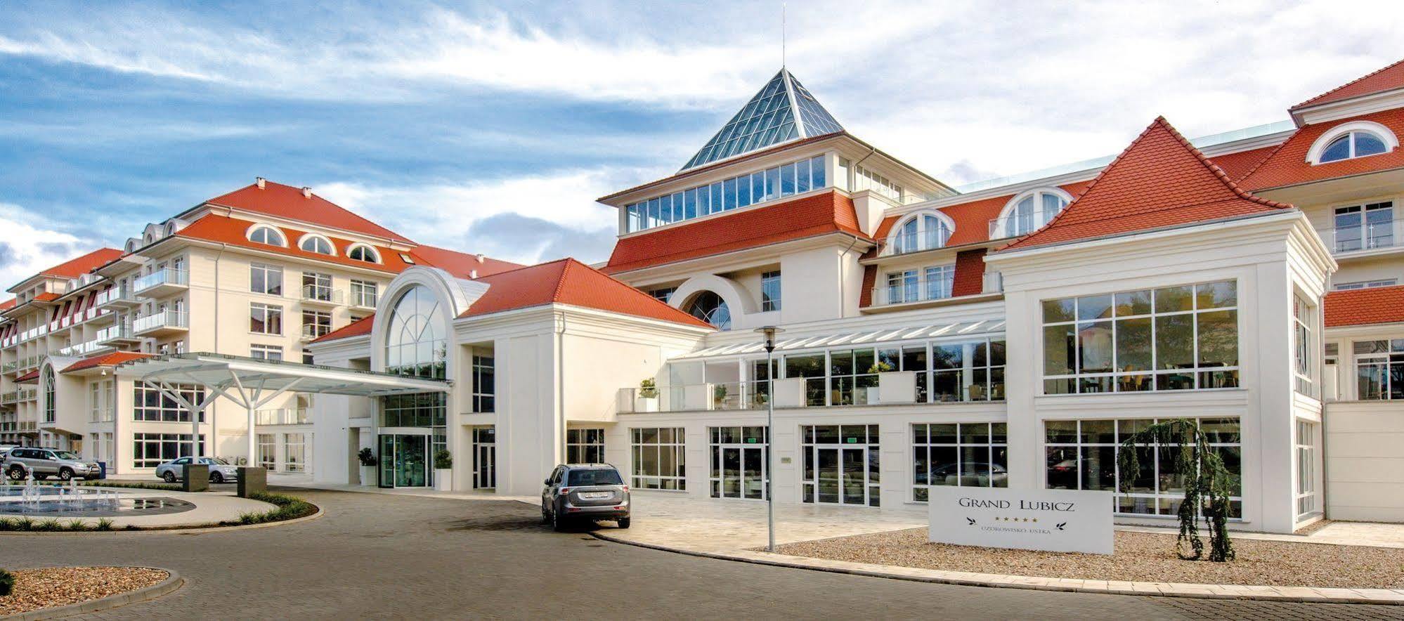 Grand Lubicz Uzdrowisko Ustka Hotel Exterior foto Grand E-Hotel