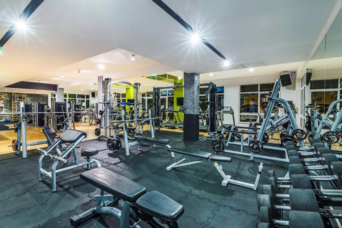 Grand Lubicz Uzdrowisko Ustka Hotel Exterior foto The gym at the hotel